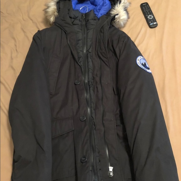 Big winter coat never worn - Picture 2 of 2